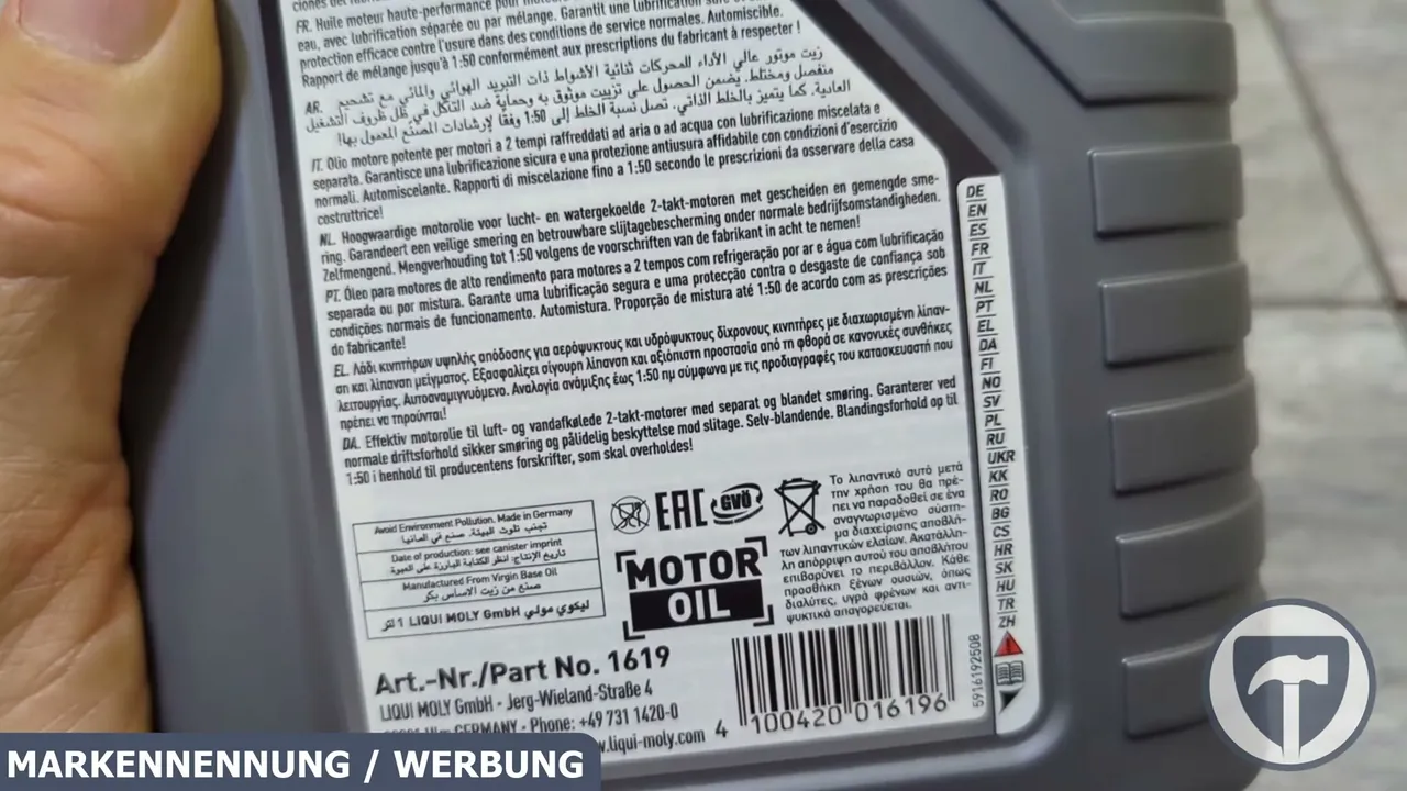 Auf der Rückseite sind die Freigaben nach API TC, ISO L-EGB und JASO FB sowie Herstellerangaben vermerkt.