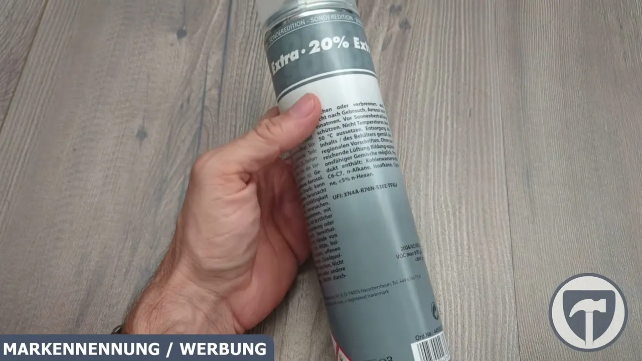 Die Formel ist säurefrei und greift empfindliche Bauteile wie Gummidichtungen oder Bremsschläuche nicht an.