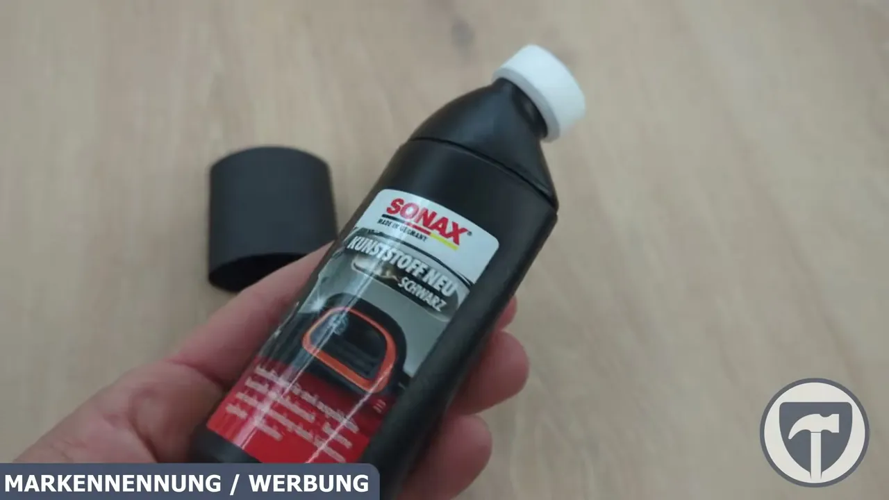 Die lösemittelfreie Formel auf Wasserbasis haftet zuverlässig und schützt vor schnellem Auswaschen durch Regen.