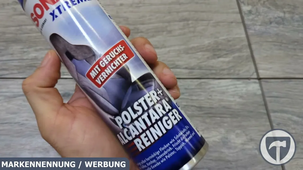 Die Formel mit Geruchsvernichter neutralisiert Gerüche wie Zigarettenrauch oder verschüttete Milch und frischt Farben auf.