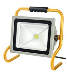 LED Baustrahler Test & Vergleich 2019 LED Baustrahler Test & Vergleich 2019