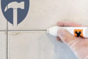 Fliesenfugen erneuern – Kosten & Preise 2024