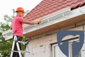 Kosten für Dachrinne erneuern – Preisübersicht & Tipps