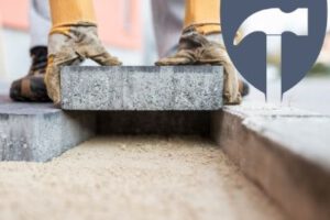 Terrassenplatten verlegen Splitt oder Sand? Was ist besser?