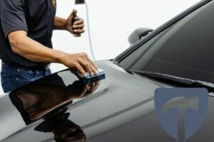 Motorhaube lackieren, Kosten & Preise 2024