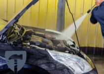 Kosten für eine Motorwäsche – Kosten & Preise 2024