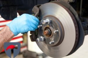 Kosten für den Wechsel von Bremsscheiben und Belägen: Alle Preise 2024